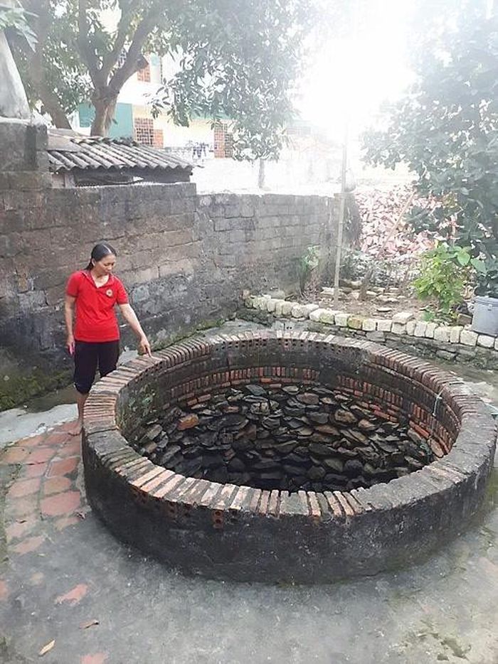 Giếng cổ của làng