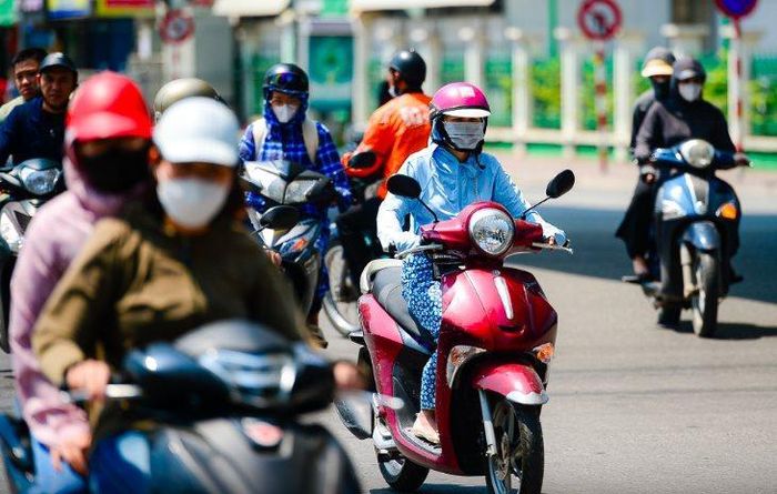 Khu vực TP. Hà Nội ngày nắng nóng, có nơi nắng nóng gay gắt. Ảnh minh họa