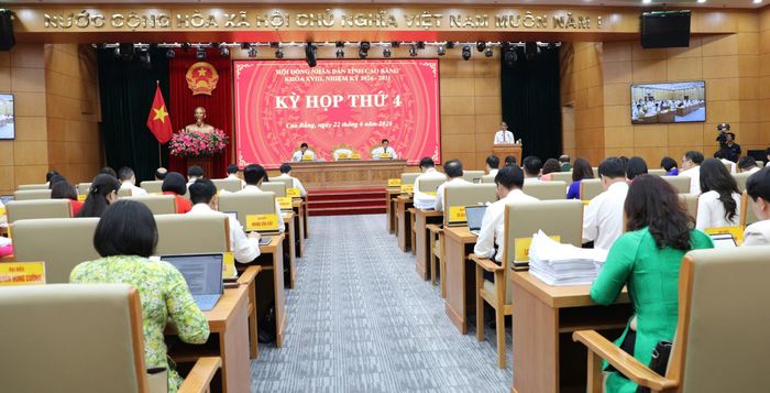 Quang cảnh kỳ họp