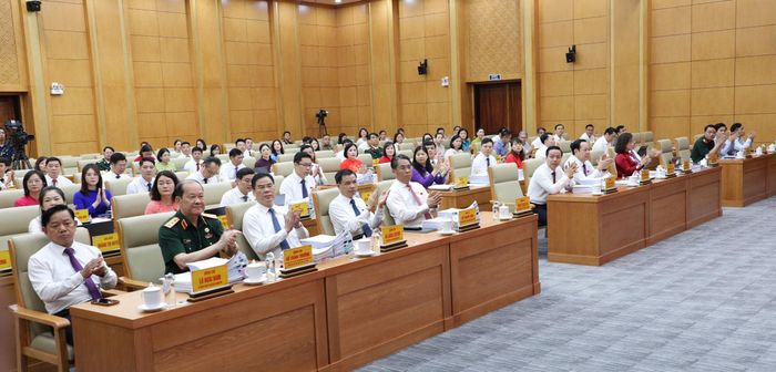 Các đại biểu tham dự kỳ họp