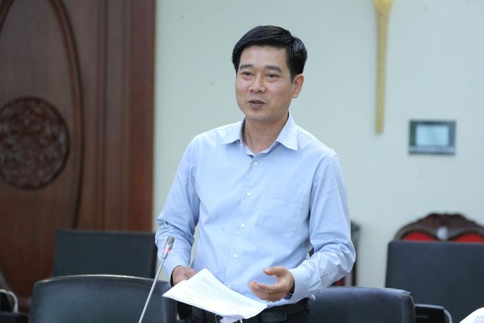 ĐBQH hoạt động chuyên trách tại Ủy ban Pháp luật và Tư pháp Lê Thanh Hoàn phát biểu