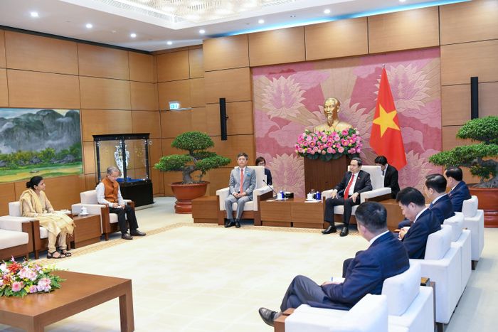 Quang cảnh cuộc tiếp