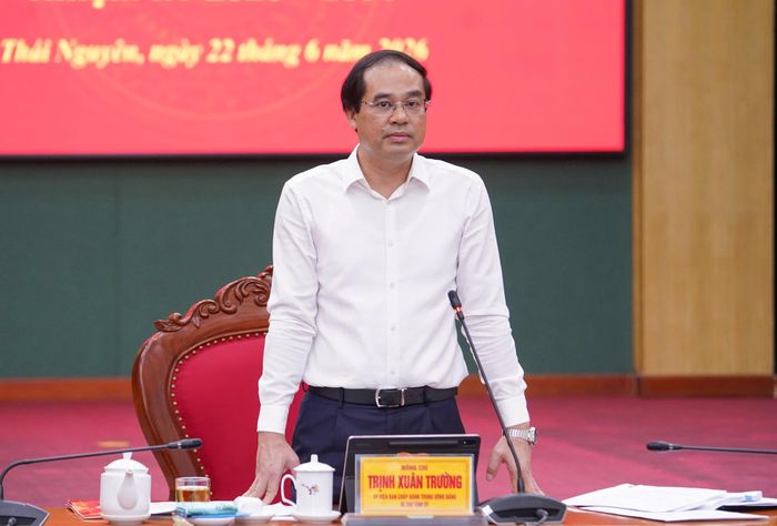 Bí thư Tỉnh ủy Trịnh Xuân Trường phát biểu chỉ đạo tại hội nghị. Ảnh: Đồng Văn Thưởng
