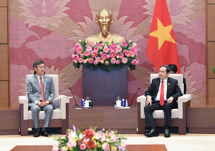 Chủ tịch Quốc hội Trần Thanh Mẫn tiếp Đại sứ đặc mệnh toàn quyền Ấn Độ tại Việt Nam Tshering W. Sherpa