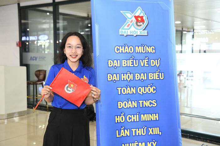 Đồng chí Trần Thị Ý Nhi, đại biểu thuộc Thành đoàn Đà Nẵng chia sẻ niềm vinh dự cùng tinh thần háo hức trước ngày hội lớn của tuổi trẻ cả nước.