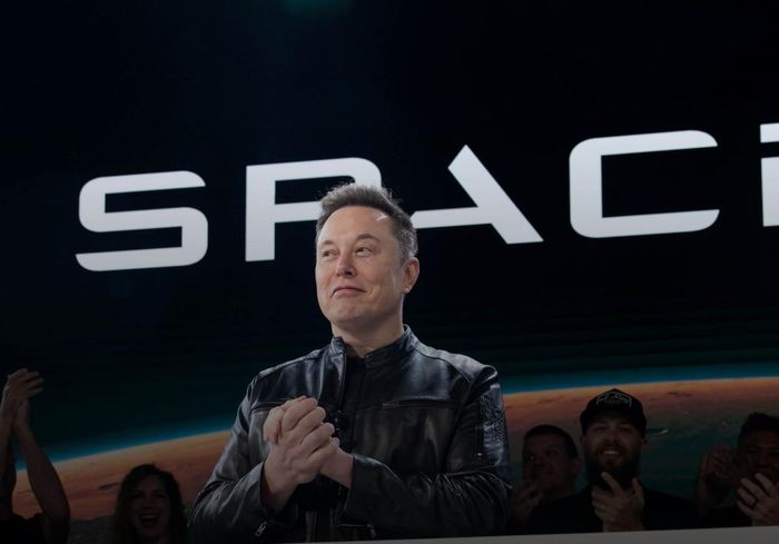 Tỷ phú Elon Musk tại buổi khai mạc sàn giao dịch Nasdaq của SpaceX ngày 12/6 giờ địa phương. Ảnh: X/@Nasdaq (tài khoản X của sàn Nasdaq)