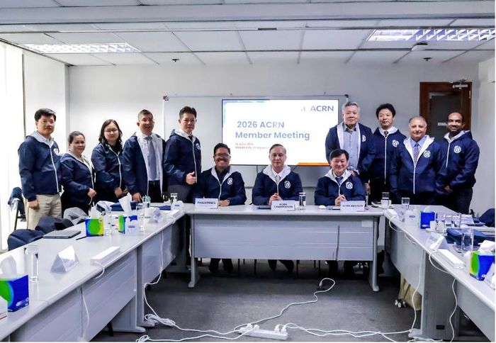 Các thành viên ACRN tại buổi họp nhóm