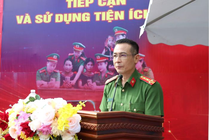 Đại tá Trần Bình Hưng, Phó giám đốc Công an tỉnh Đắk Lắk phát biểu thông tin về chiến dịch.