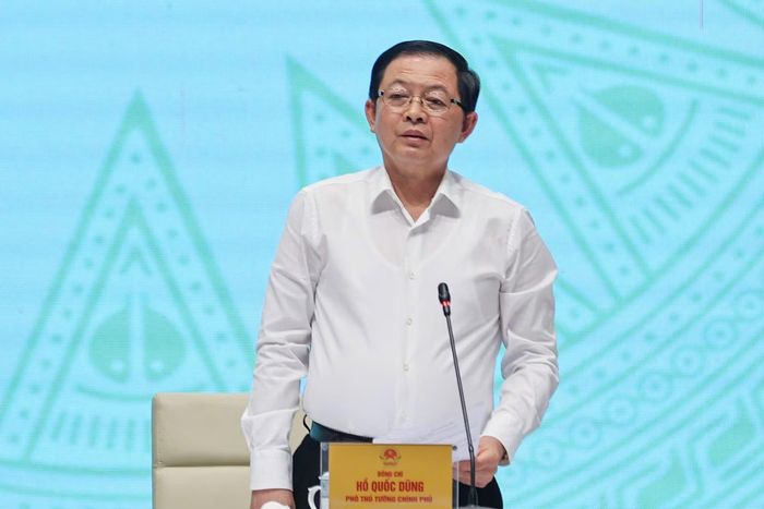Phó Thủ tướng Hồ Quốc Dũng điều hành nội dung thảo luận.