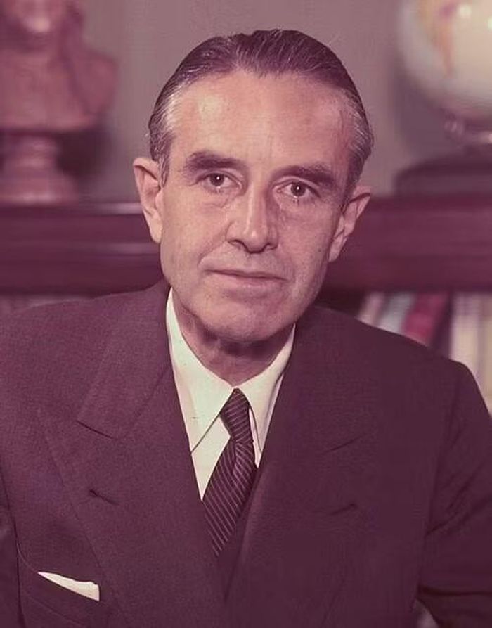  Đại sứ Hoa Kỳ ngày ấy tại Liên Xô William Harriman 