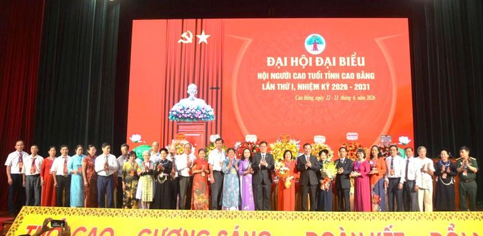 Ra mắt Ban Chấp hành Hội Người cao tuổi tỉnh Cao Bằng nhiệm kỳ 2026 - 2031.