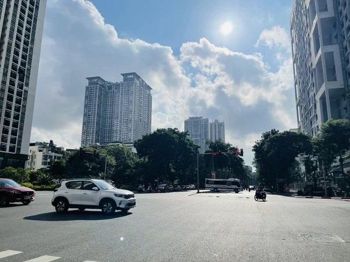 Miền Trung tiếp tục là tâm điểm nắng nóng của cả nước, một số khu vực ghi nhận mức nhiệt trên 40 độ C. Ảnh minh họa