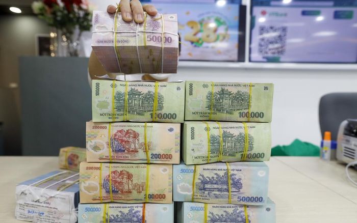 Từ 1/7, ngân hàng được sử dụng tối đa 40% vốn ngắn hạn để cho vay trung, dài hạn. Ảnh minh họa