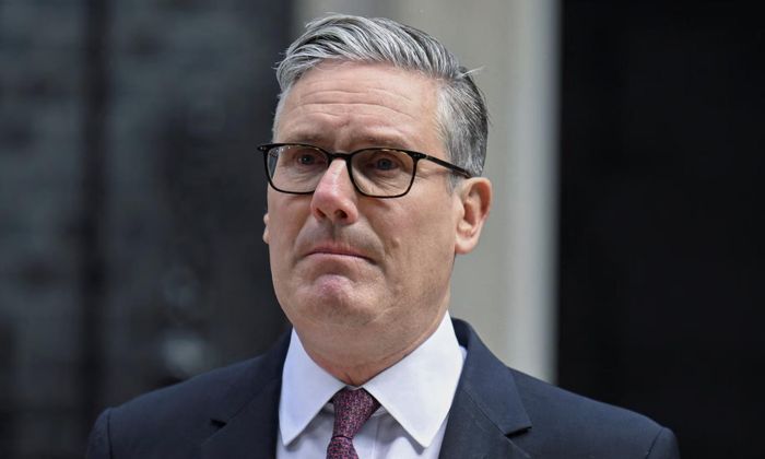 Thủ tướng Anh - Keir Starmer vừa tuyên bố từ chức - Ảnh: Reuters