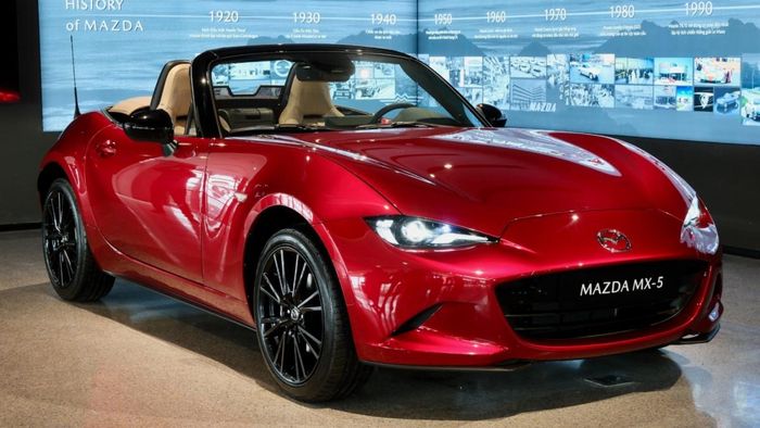 Ngoại thất của Mazda MX-5. Ảnh: Hồ Tân