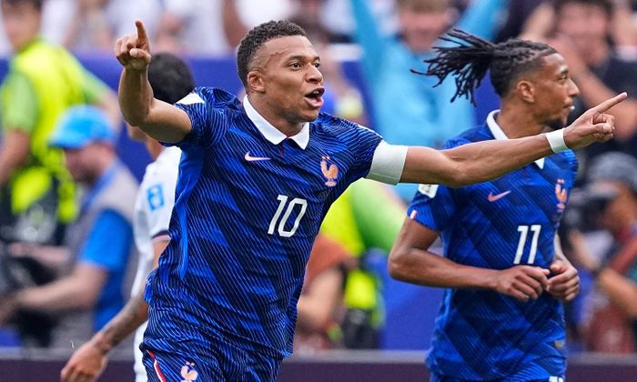 Mbappe ghi bàn thứ 15 tại World Cup. (Ảnh: Reuters)