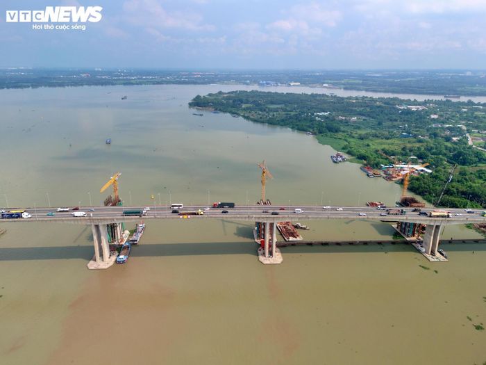 Dự án có chiều dài gần 22 km, trong đó đoạn qua TP.HCM dài khoảng 8,5 km và đoạn qua TP Đồng Nai dài khoảng 13,4 km. Tuyến được đầu tư mở rộng từ 4 làn xe hiện hữu lên quy mô 8 - 10 làn xe nhằm đáp ứng nhu cầu giao thông ngày càng tăng giữa TP.HCM và khu vực sân bay Long Thành.