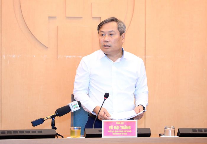 Chủ tịch UBND thành phố Vũ Đại Thắng phát biểu kết luận cuộc họp.