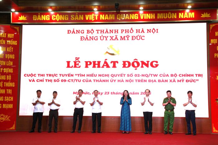 Lễ phát động Cuộc thi trực tuyến “Tìm hiểu Nghị quyết số 02-NQ/TW của Bộ Chính trị và Chỉ thị số 09-CT/TU của Ban Thường vụ Thành ủy Hà Nội trên địa bàn xã Mỹ Đức”.