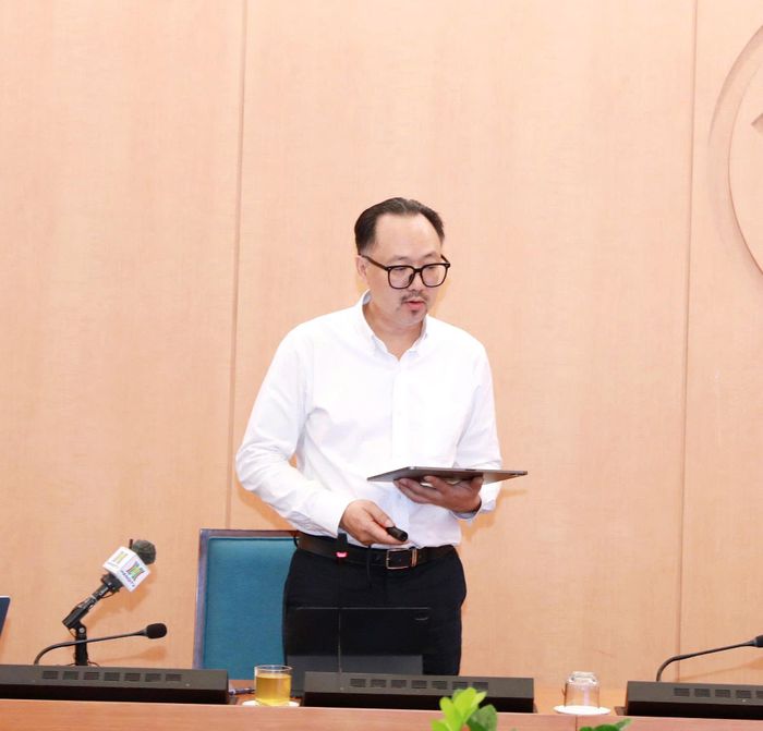 Đại diện Sở Nông nghiệp và Môi trường phát biểu tại cuộc họp. Ảnh: Hương Ly