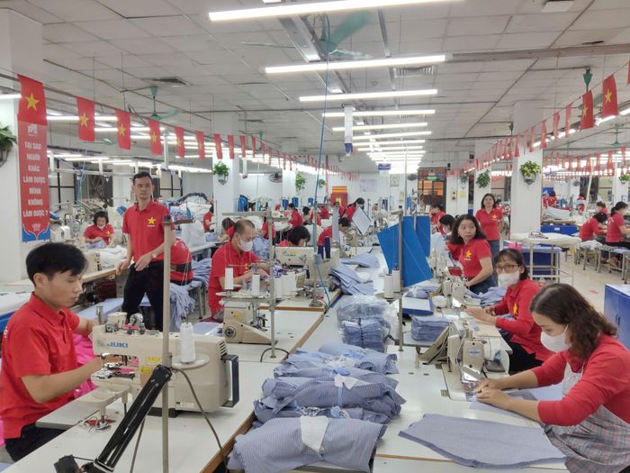 Dệt may đang nỗ lực triển khai các giải pháp trọng tâm để đạt mục tiêu để ra. Ảnh: Khắc Kiên