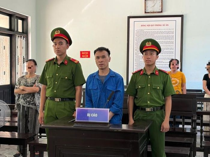 Nguyễn Công Thành tạ tòa.