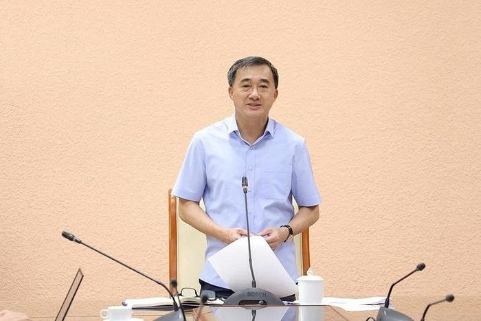 GS.TS Trần Văn Thuấn, Thứ trưởng Bộ Y tế, Chủ tịch Hội đồng Y khoa Quốc gia phát biểu.