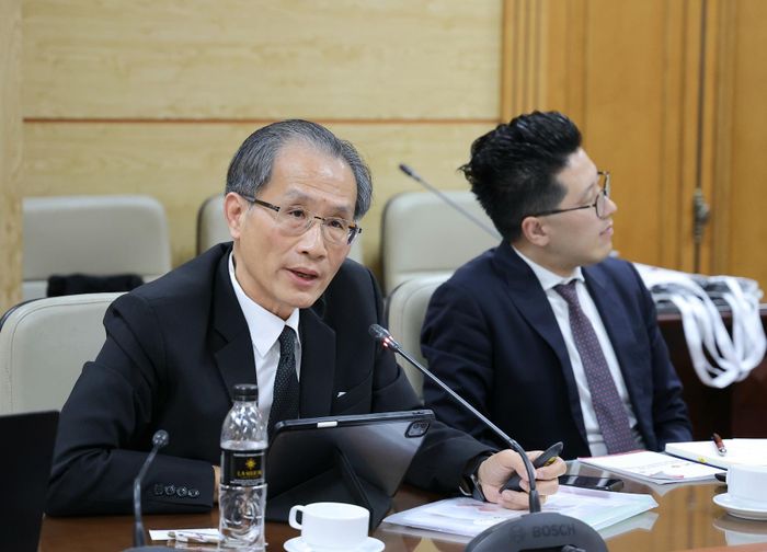 TS Somsak Akksilp, Giám đốc Điều hành ACAI phát biểu.