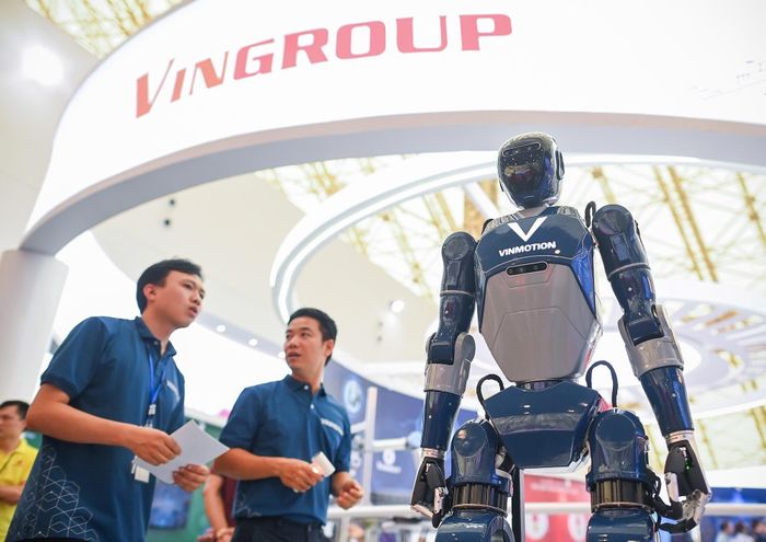 Cổ phiếu Vingroup thu hẹp đà tăng sau khi vượt đỉnh lịch sử. Ảnh: Việt Linh.