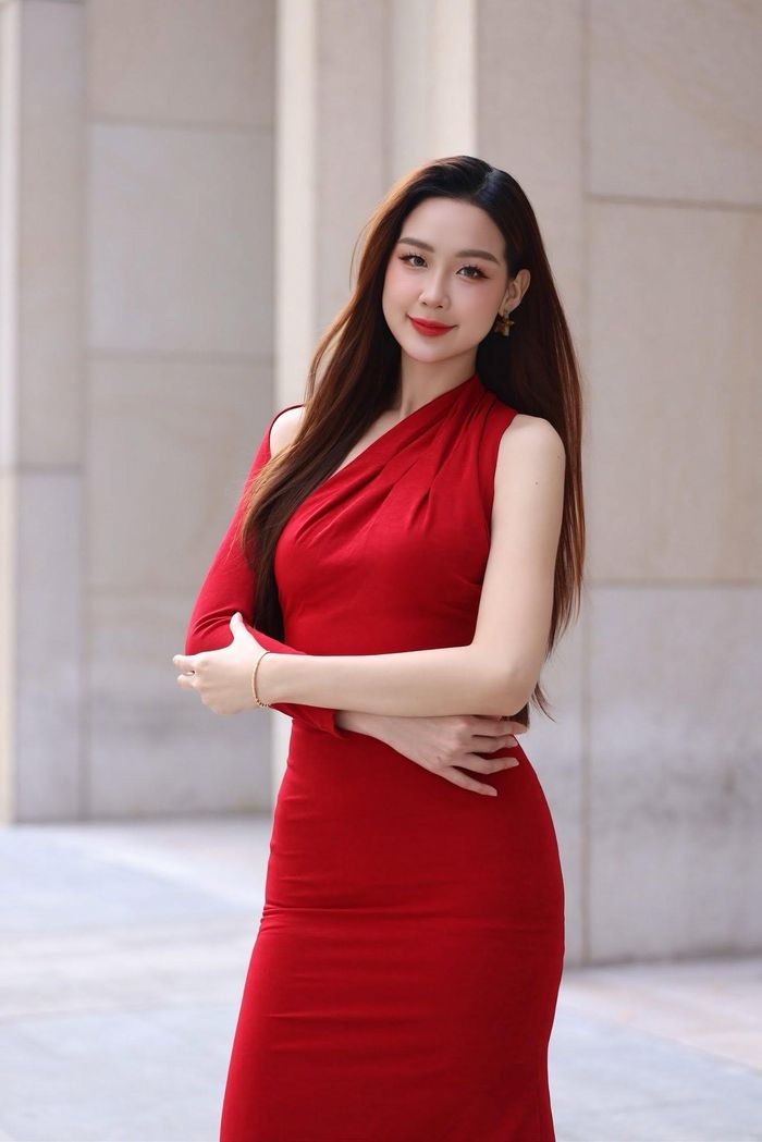 Hoa hậu 2 lần lên tiếng giải thích về ồn ào. Ảnh: FBNV. 