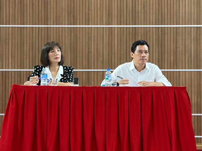  Lãnh đạo Cục Phát thanh, Truyền hình và Thông tin điện tử làm rõ các trường hợp chia sẻ nội dung báo chí trên mạng xã hội. Ảnh: Quang Nam. 