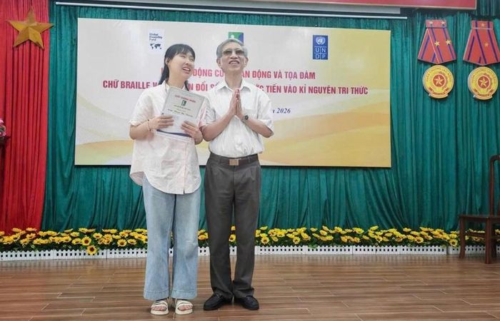 BTC trao giải Nhất cuộc thi thuyết trình “Hành trình chinh phục tri thức, vươn tới tương lai”