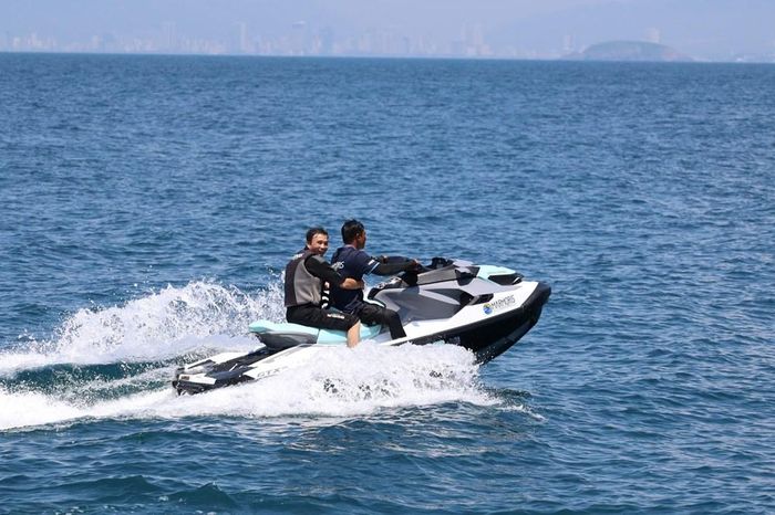 Hoạt động thể thao trên vịnh Nha Trang