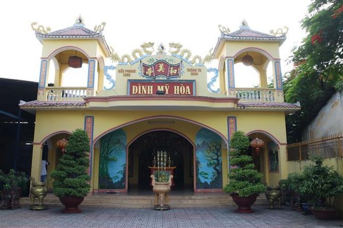 Đình Mỹ Hòa tại xã Bà Điểm là vùng đất gắn liền với địa danh Mười tám thôn vườn trầu giàu truyền thống cách mạng. Ảnh: Hữu Duyên - TTXVN