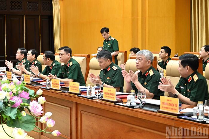 Các đại biểu tham dự hội nghị.