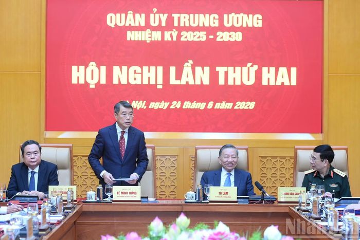 Thủ tướng Chính phủ Lê Minh Hưng phát biểu tại hội nghị.