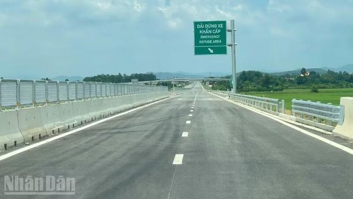 Cao tốc Khánh Hòa-Buôn Ma Thuột đang dần hoàn thiện.