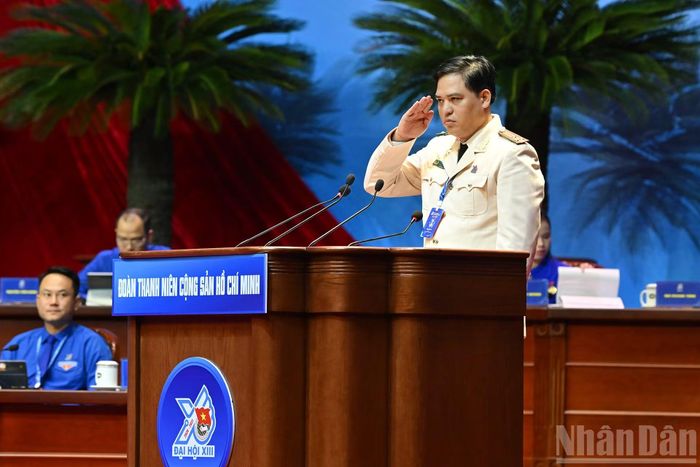 Trưởng ban Ban Thanh niên Công an nhân dân Đồng Đức Vũ trình bày Báo cáo sửa đổi, bổ sung Điều lệ Đoàn khóa XII.