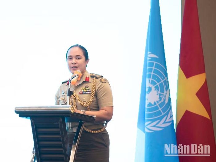 Đại tá Alana Burkitt khẳng định vai trò then chốt của quan hệ đối tác trong việc nâng cao hiệu quả các phái bộ hòa bình. (Ảnh: MINH DUY)