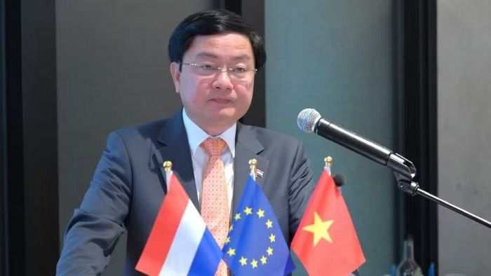 Ủy viên Trung ương Đảng, Bí thư Tỉnh ủy Nguyễn Văn Quyết phát biểu