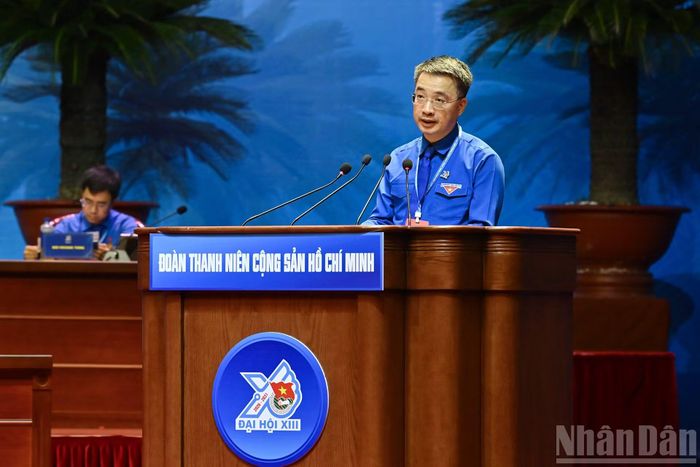 Bí thư Trung ương Đoàn khóa XII Nguyễn Tường Lâm trình bày dự thảo Đề án Ban Chấp hành Trung ương Đoàn khóa XIII.