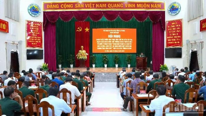 Quang cảnh Hội nghị quán triệt, triển khai thực hiện Chỉ thị số 01/CT-TTg ngày 9/1/2015 của Thủ tướng Chính phủ tại Cà Mau.