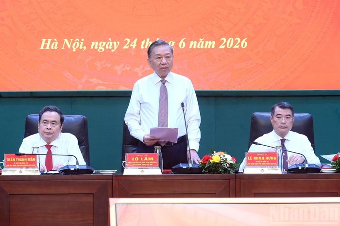 Tổng Bí thư, Chủ tịch nước Tô Lâm phát biểu chỉ đạo hội nghị.