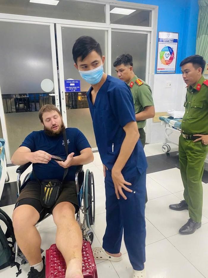 Anh Baldus Kimi Marwin được đưa đến bệnh viện kịp thời