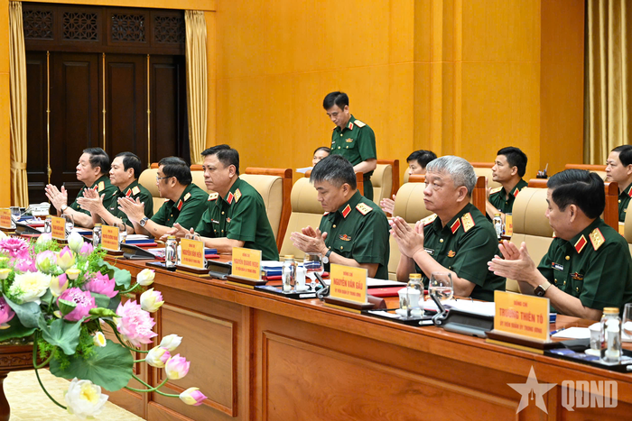 Các đại biểu tham dự hội nghị.