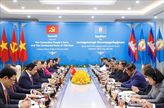 Tổng Bí thư Tô Lâm và Chủ tịch Đảng Nhân dân Campuchia Hun Sen đồng chủ trì Hội đàm song phương giữa Đảng Cộng sản Việt Nam và Đảng Nhân dân Campuchia, ngày 6-2-2026. Ảnh: TTXVN