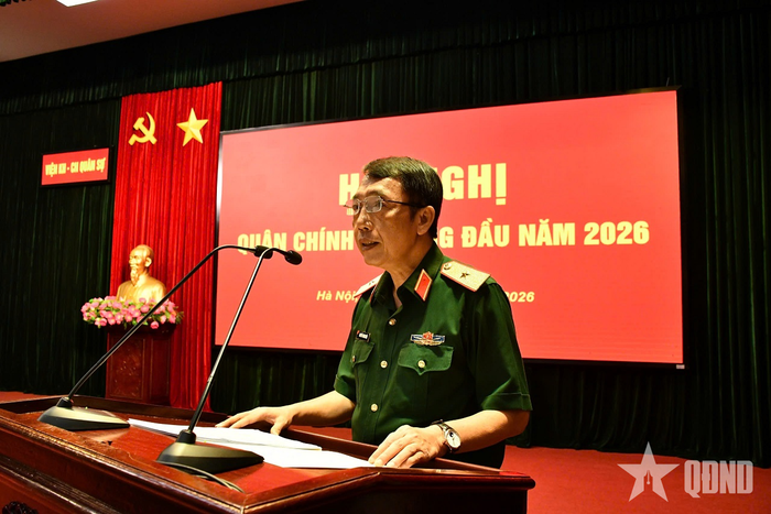 Thiếu tướng Nguyễn Trung Kiên, Giám đốc Viện Khoa học và Công nghệ quân sự phát biểu tại Hội nghị Quân chính 6 tháng đầu năm 2026.