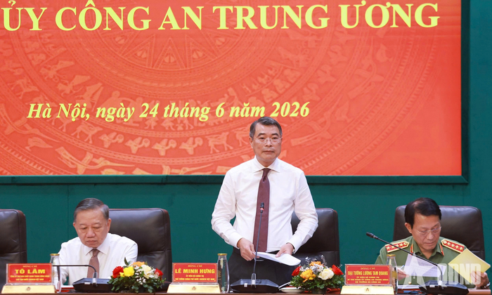 Thủ tướng Lê Minh Hưng phát biểu tại hội nghị.