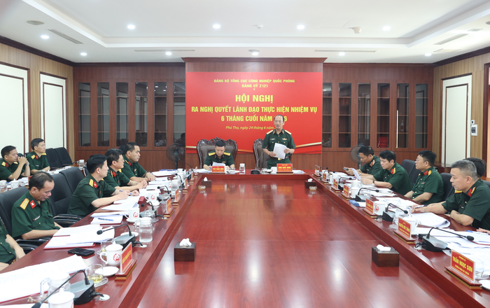  Quang cảnh Hội nghị ra Nghị quyết lãnh đạo thực hiện nhiệm vụ 6 tháng cuối năm 2026 của Đảng ủy Z121. 
