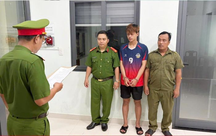 Cơ quan Công an bắt giữ đối tượng Nhân.